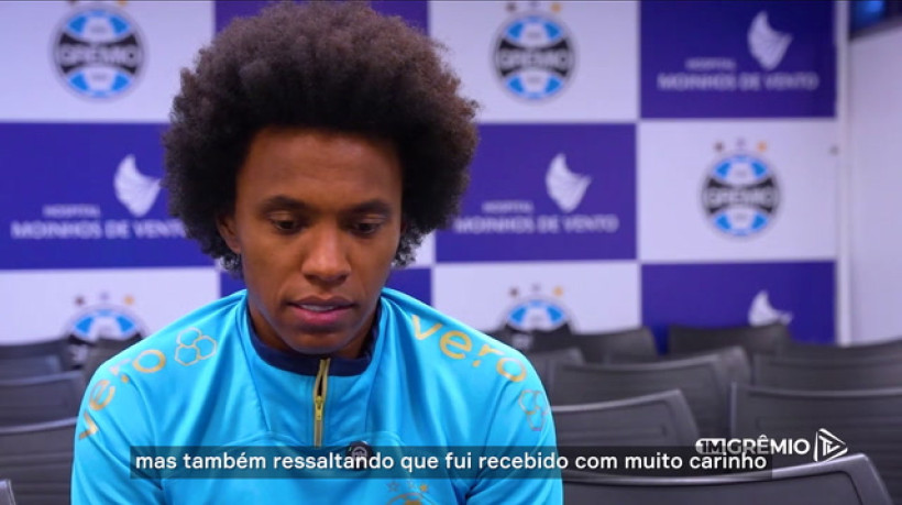 Willian expressa felicidade em vestir camisa do Grêmio