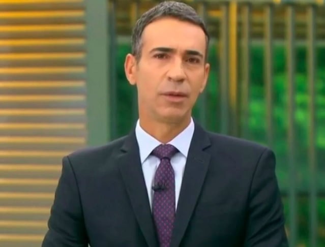 Recentemente, o jornalista passou por duas tragédias pessoais marcantes: em 2020, sua irmã Gabriela faleceu por síndrome de Noonan, e em 2022, sua mãe, Edna Tralli, morreu em um acidente aéreo no interior de São Paulo