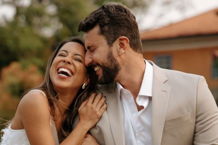 Vanessa e Leonardo, da 4ª temporada, seguem como casal até hoje.