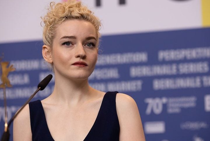 Sem dar detalhes sobre o formato da produção, Garner contou que foi escolhida pela própria cantora após testes de atuação.