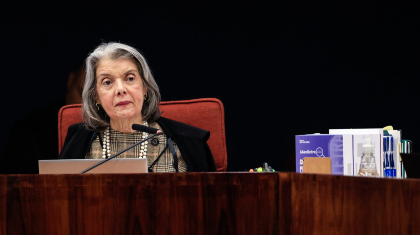 Cármen Lúcia, ministra do Supremo Tribunal Federal (STF), vota na segunda semana do julgamento de Jair Bolsonaro (PL) e outros sete réus.