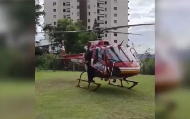 Em Nova Trento, na região metropolitana de Florianópolis (SC), um menino de 6 anos foi picado por uma Cobra-Coral Verdadeira. Ele foi mordido após movimentar uma caixa, perto de casa. E levado de helicóptero ao pronto-socorro. 