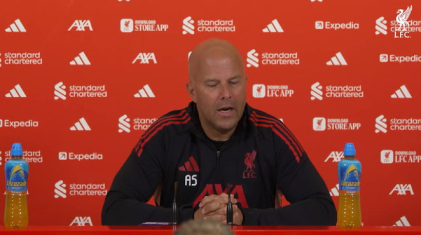 Slot reflete sobre chegada de Isak: 'Empenho enorme'