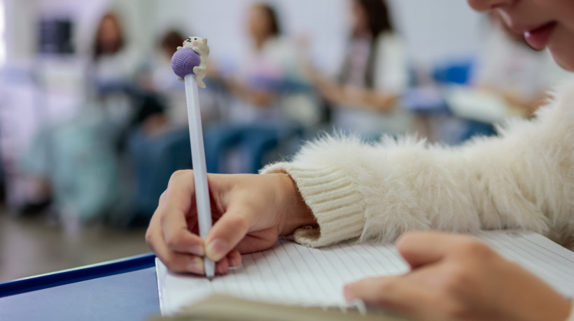 Imagem de apoio ilustrativo. Cotidiano escolar lida h&aacute; um ano com proibi&ccedil;&atilde;o do uso de celulares na escola