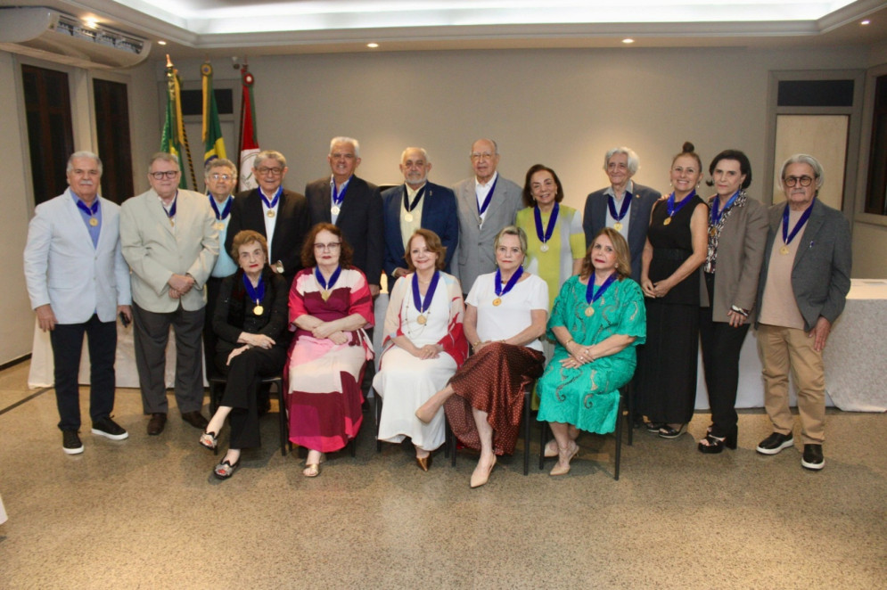 (Foto: Fotos Nilton Silva/Divulgação)Acadêmicos da ACL e da Academia Fortalezense de Letras