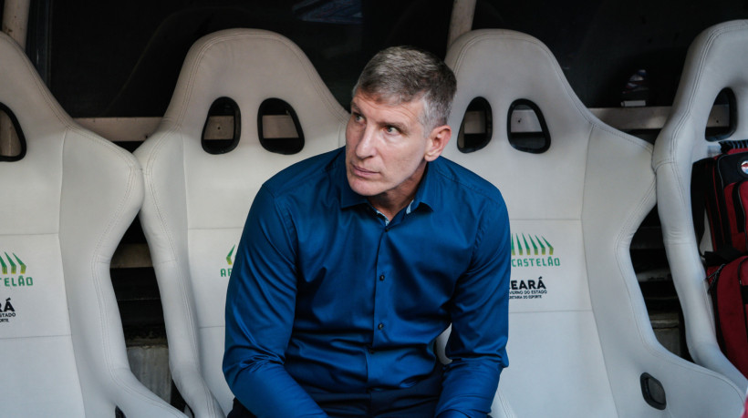 FORTALEZA, CEARÁ, BRASIL, 13-09-2025: Jogo Fortaleza x Vitória, pela série A do Campeonato Brasileiro. O jogo marca a estreia do treinador Martín Palermo.  Na foto, Martín Palermo. (Foto: Fernanda Barros/ O Povo)