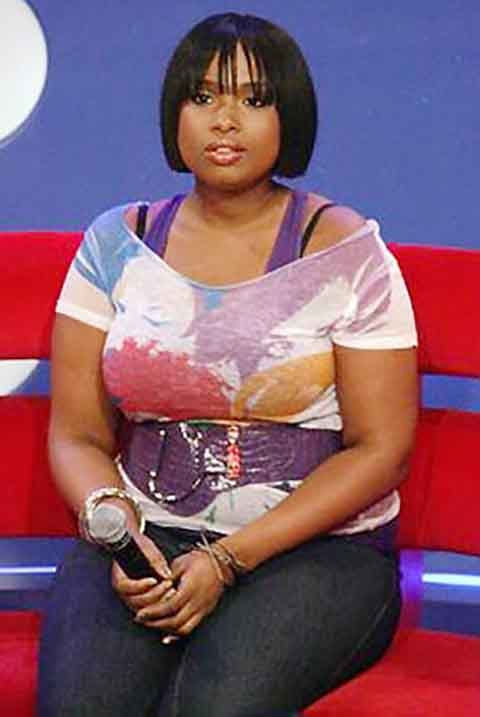 “Tenho feito tudo o que amo, mas percebi que nunca tirei tempo suficiente para mim. Este ano é sobre equilíbrio: vou trabalhar, mas também vou levar meu tempo pessoal tão a sério quanto o profissional, disse ela, em entrevista à revista Parade. 