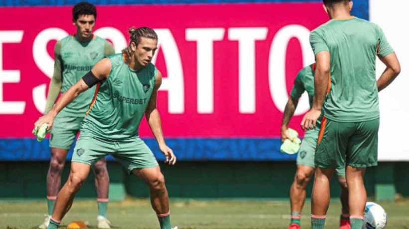 Após poupar dez jogadores em derrota para o Corinthians, Flu viaja a Buenos Aires com provável retorno de time titular; veja