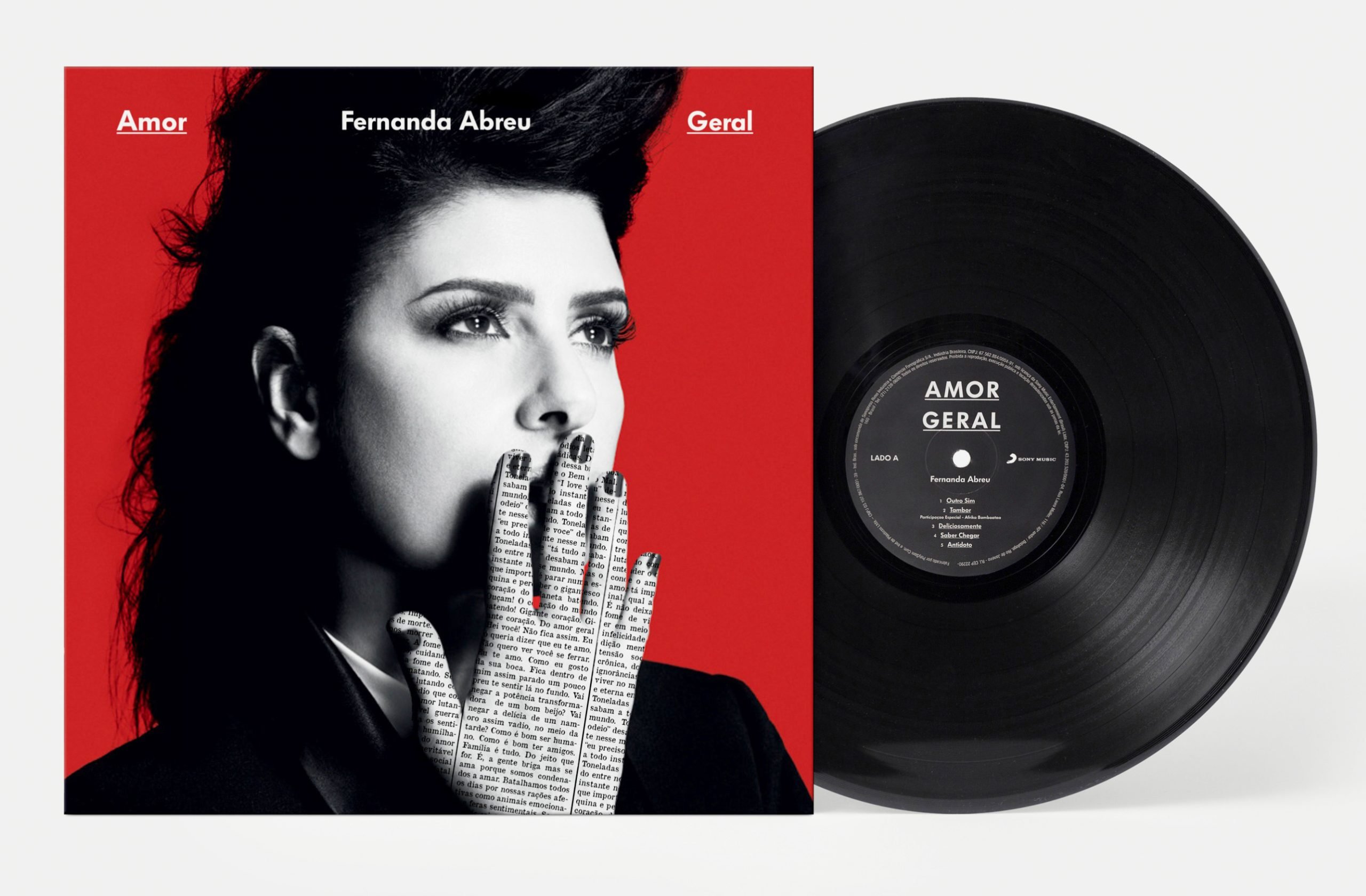 Fernanda retornou à carreira em 2015 após a morte da mãe no ano anterior. Lançou “Amor Geral” (2016), disco que celebrou o amor em todas as suas formas. Em março de 2020, veio um novo baque, com a morte do pai.