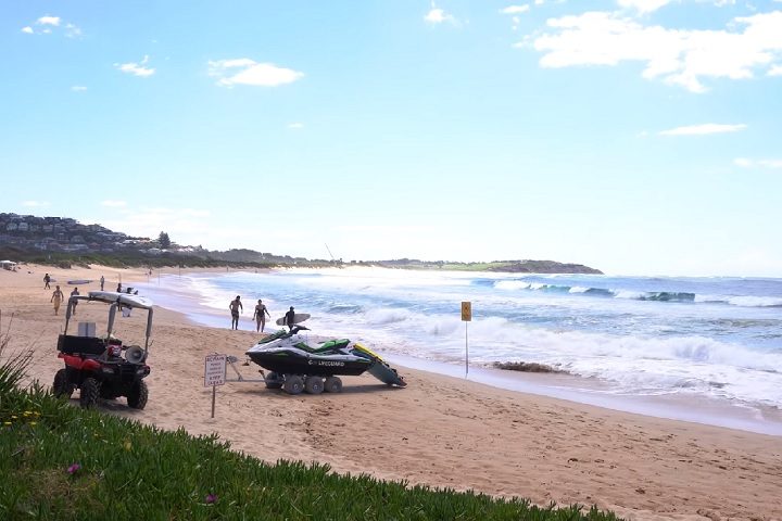 A praia de Dee Why é uma das mais conhecidas da região das Northern Beaches de Sydney, na Austrália.