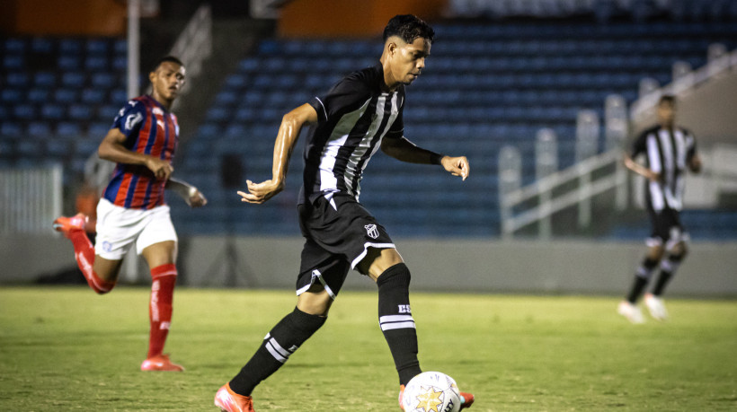 Giulio é um dos destaques 
da base alvinegra