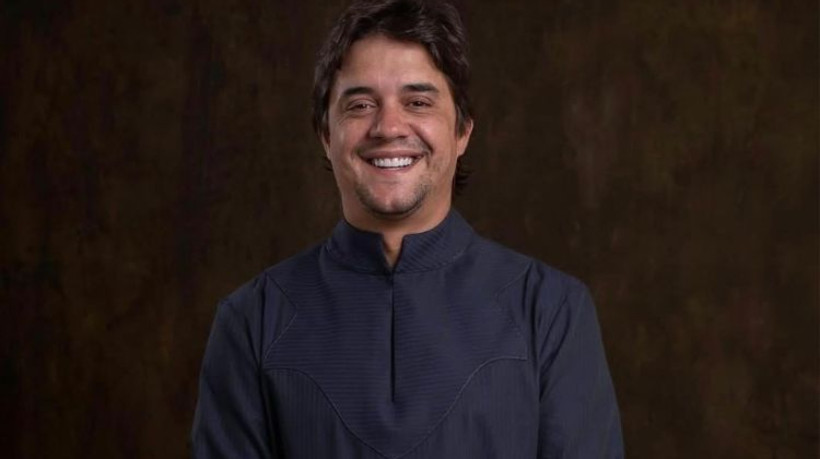 Hoje, o ator Guilherme Boury, participante de A Fazenda 17, foca nas redes sociais