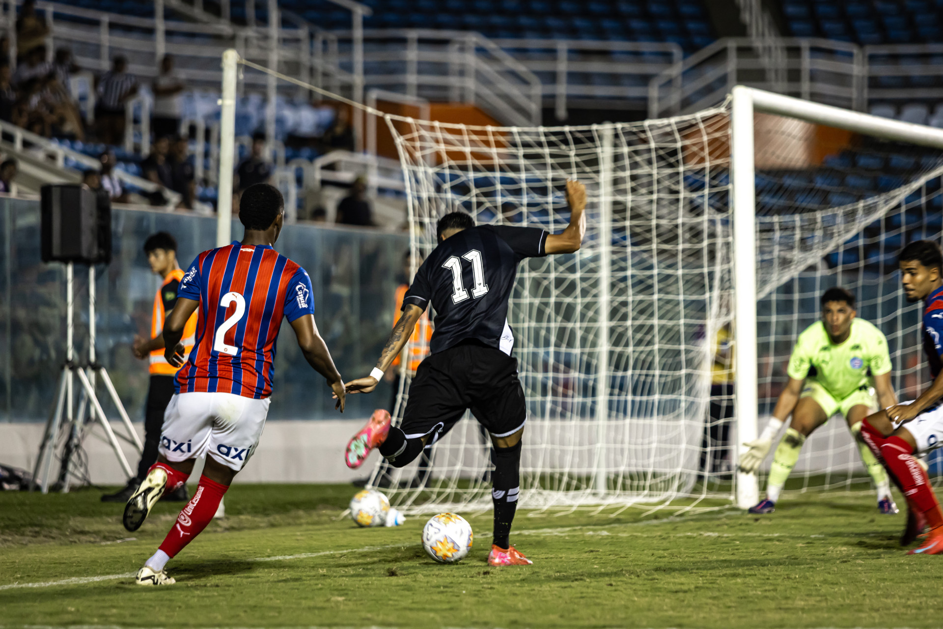 Giulio, atacante da base do Cear&aacute;, se destacou na temporada 2025 e deve ganhar chance no time titular que estrear&aacute; no Campeonato Cearense (Foto: Gabriel Silva/Cear&aacute; SC)