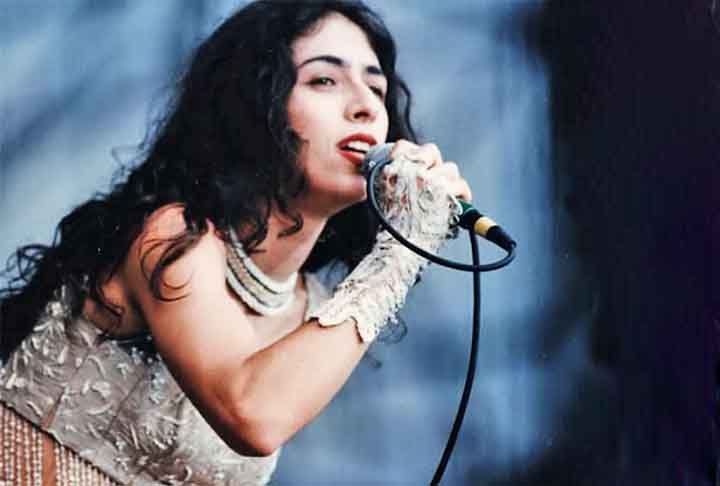 Marisa lançou, em 2000, o disco Memórias, Crônicas e Declarações de Amor e trabalhou com Arnaldo Antunes, Cury e Carlinhos Brown. Por ele, ela ganhou um Disco de Diamante, embalando o hit Amor I Love You, música mais tocada do ano de 2000.