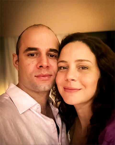 Em 2023, casou-se com o cineasta Guilherme Burgos, com quem tem um filho, Damião, nascido em agosto de 2024.
