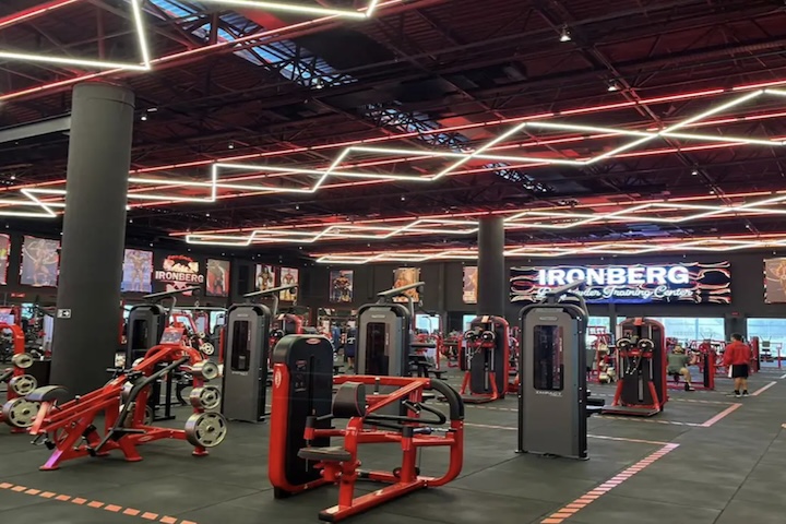 O investimento para criar a rede foi de cerca de R$ 40 milhões, em parceria com o atleta Tenente Breno.