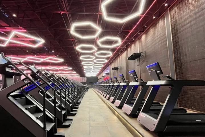 Atualmente, para ser um cliente da Ironberg é preciso desembolsar R$ 389 por mês. Também são disponibilizadas aulas avulsas e um plano anual.
