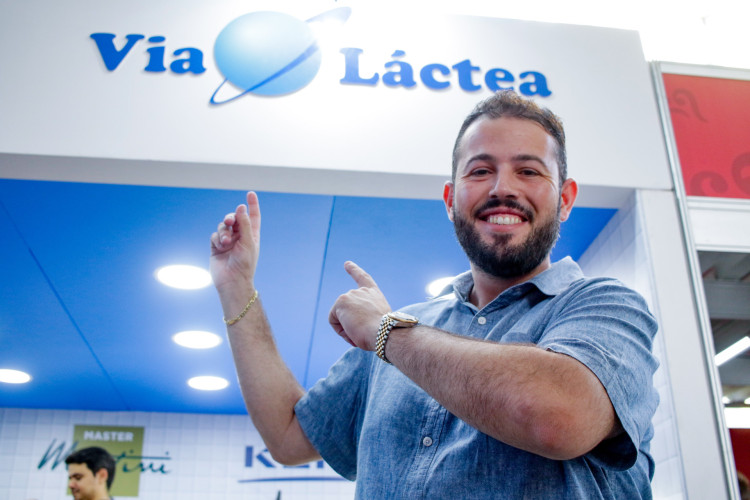 FORTALEZA, CEAR&Aacute;, BRASIL, 17-09-2025: Caio Culau da Milk na Exposorvetes com setor de sorvetes sobre investimentos no Cear&aacute; com novos investimentos, cria&ccedil;&atilde;o de produtos, novos sabores.. (Foto: Samuel Setubal/ O Povo)