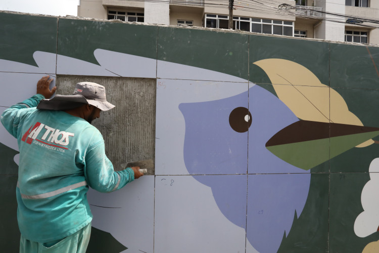 FORTALEZA-CE, BRASIL,17.09.2025: Instalação de painéis artísticos em túneis de Fortaleza. Túnel Juracy Magalhães.(Fotos: Fabio Lima)
