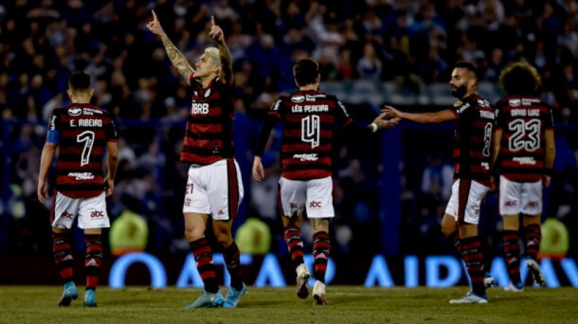 Rubro-Negro, que conta com retrospecto bem favorável, encara o Estudiantes, nesta quinta(18), no Maracanã, pelas quartas de final