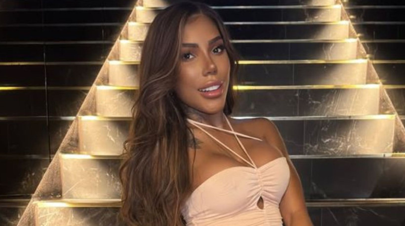 Carol Lekker venceu o Miss Bumbum Brasil em 2022 representando o Acre. Ela é participante da 17ª edição de A Fazenda.