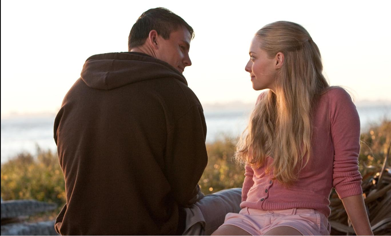 Nos anos seguintes, estrelou filmes como “Cartas para Julieta”, um romance ambientado na Itália, “Querido John”, adaptação de Nicholas Sparks. Atuou ainda em “A Garota da Capa Vermelha” e no suspense “Garota Infernal”, onde dividiu cena com Megan Fox.