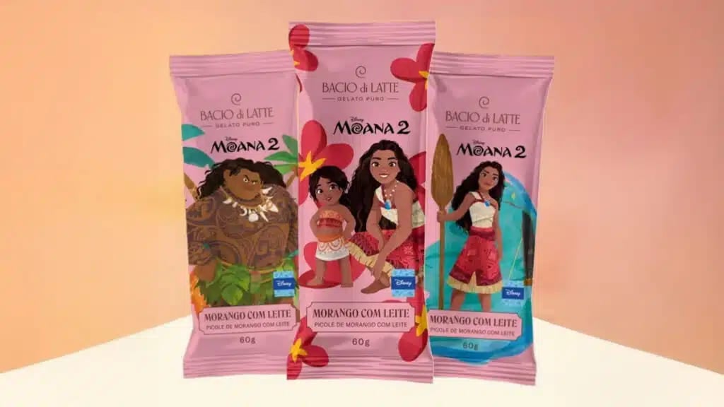A gelateria de origem italiana Bacio di Latte já havia lançado o Picolé da Moana 2 numa parceria com a Disney. O produto de morango e leite marcou a nova fase da sorveteria, sendo o primeiro licenciado que tem foco nos fãs da Disney. 
