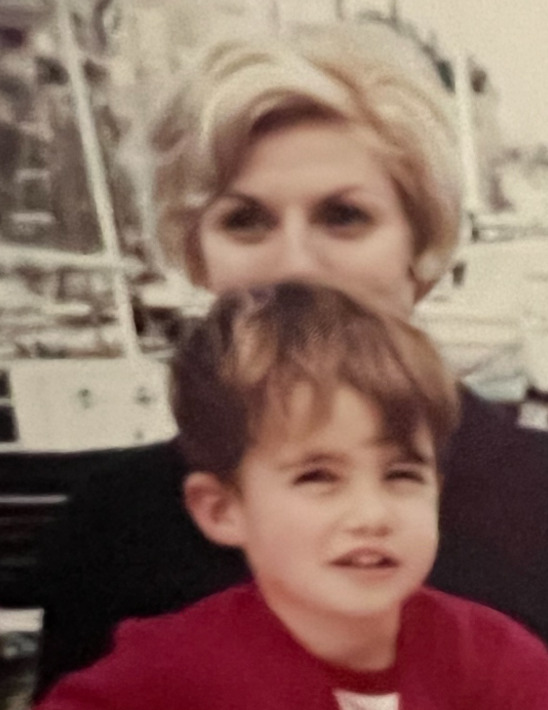 Billy Zane nasceu em Chicago, Estados Unidos, no dia 24 de fevereiro de 1966. É filho de William George Zane Sr. e Thalia, atores amadores que fundaram uma escola para técnicos de medicina.
