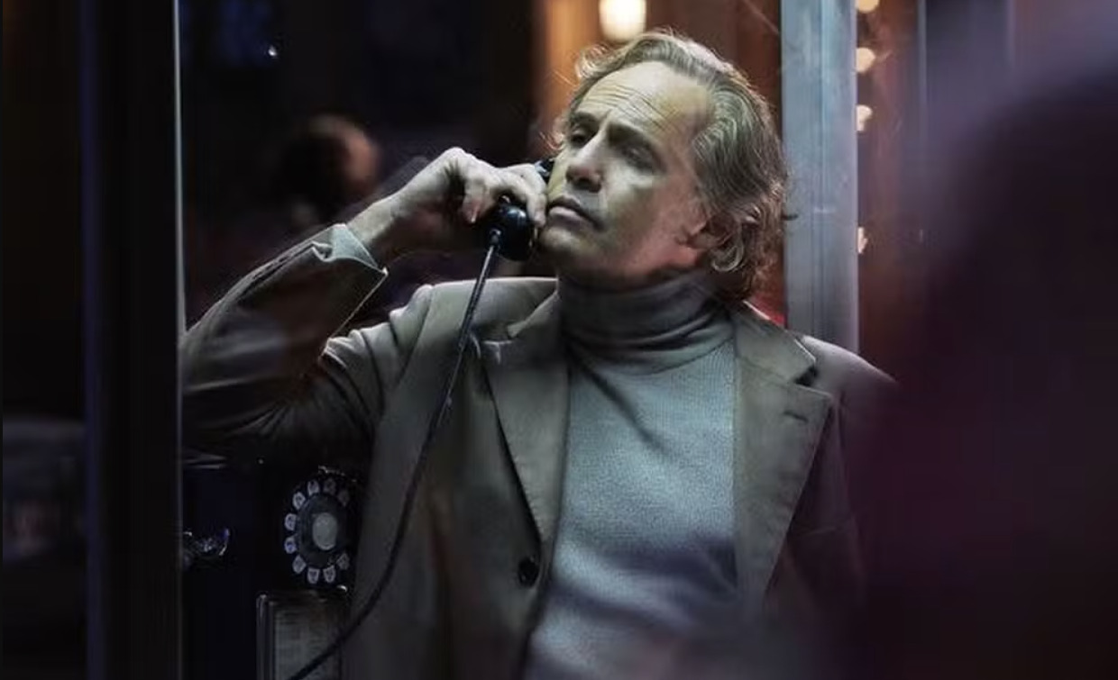 Billy Zane revelou em entrevista recente que a filha de Marlon Brando não conseguiu diferenciá-lo do pai ao vê-lo no filme “Waltzing with Brando”.