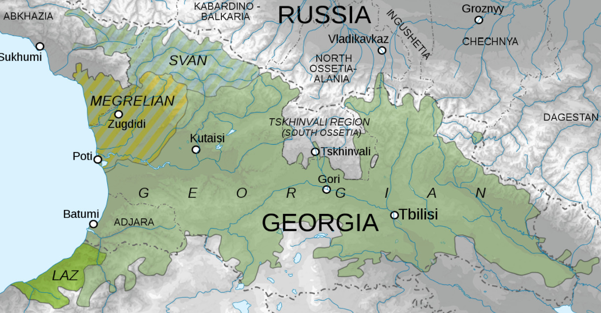 Ex-república da União Soviética, a Geórgia está localizada nas montanhas do Cáucaso, no extremo leste da Europa, na fronteira com a Ásia. Faz divisa com a Rússia, Armênia, Azerbaijão e Turquia, e é banhada pelo mar Negro. 
