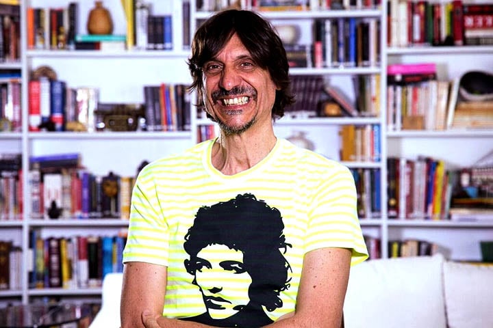 Ele ainda mencionou a hostilidade de parte do público: “80% dos comentários eram absolutamente desprezíveis e horrorosos, de um discurso de ódio”, comentou, admitindo que sua ironia ao tratar da morte de Kirk acabou “se aproximando desse tipo de retórica”.
