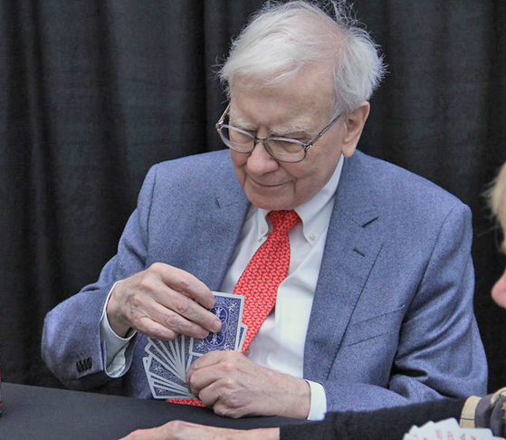 Warren Buffett é considerado dos investidores mais bem-sucedidos e respeitados do mundo.