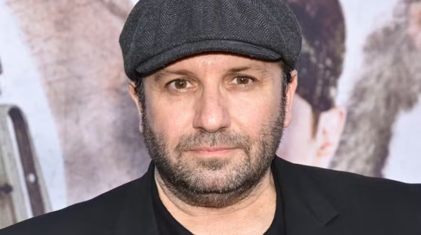 Brad Everett Young, também conhecido por ser fotógrafo de celebridades, faleceu após um acidente de carro em LA