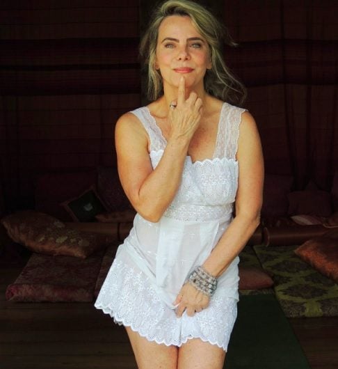 Bruna já deixou claro que exercícios, hidratação e alimentação são importantes, mas estar bem consigo mesma ajuda demais: A beleza é algo maior do que só uma pílula, uma fórmula, uma aplicação ou um truque qualquer. Não tem melhor cosmético do que a felicidade.