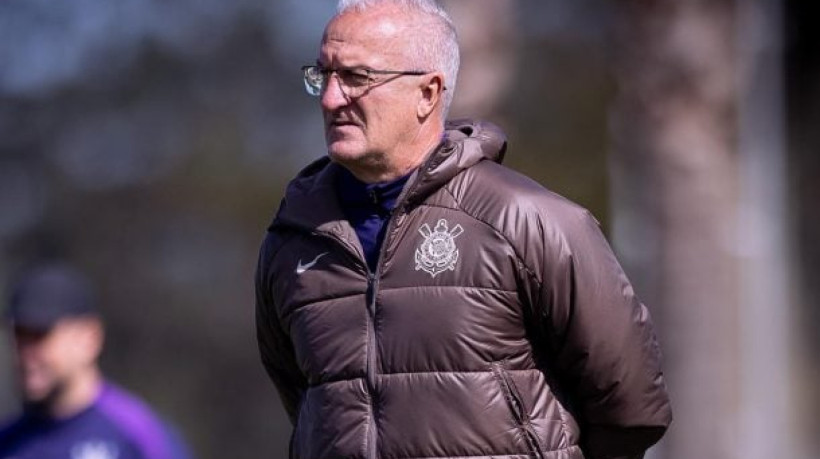 Holandês segue fora por lesão e desfalca o Timão. Dorival Júnior tem ausência de joia e retornos importantes