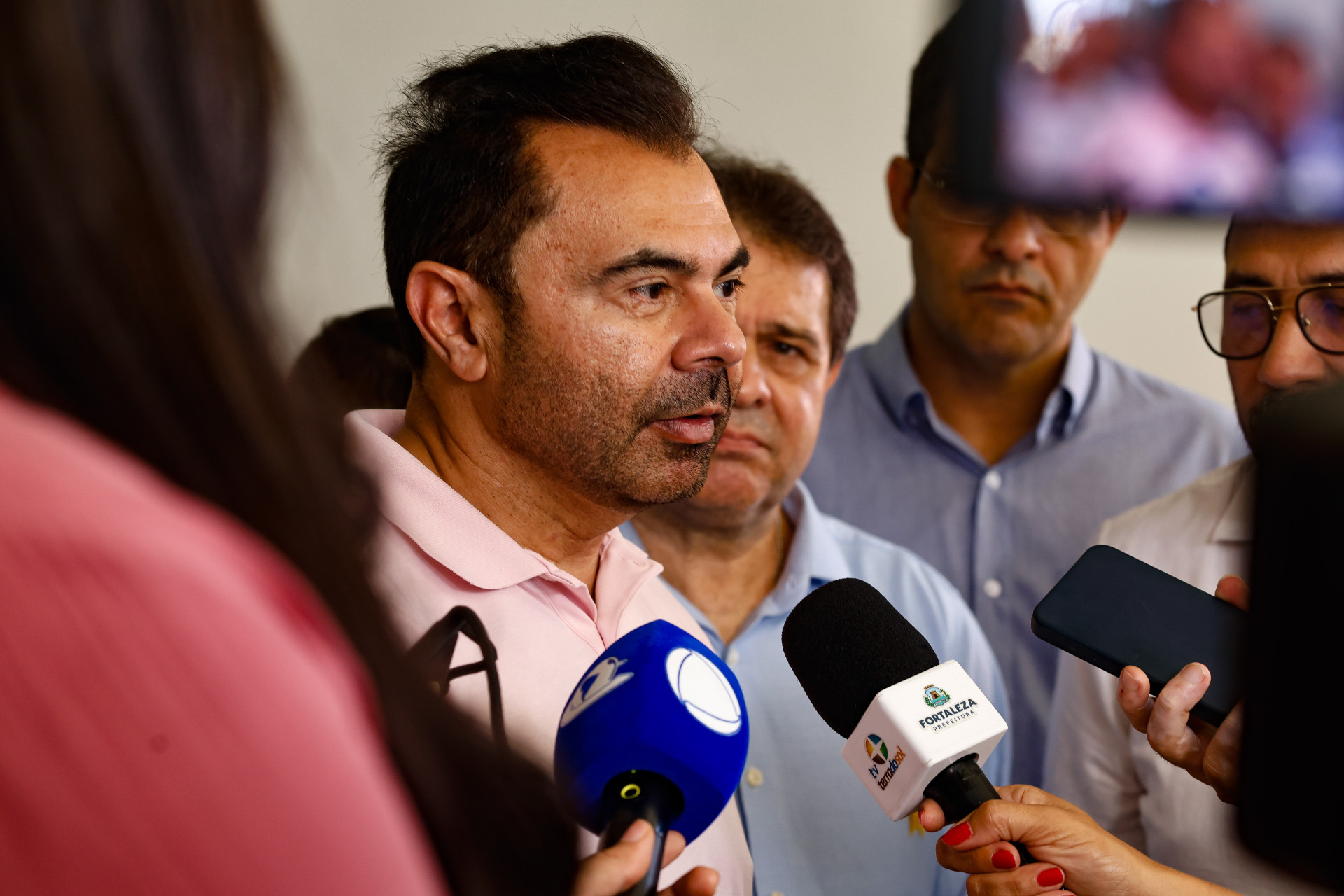 FORTALEZA, CEARÁ,  BRASIL- 19.09.2025: Evandro Leitão - Prefeito de Fortaleza, Idilvan Alencar - secretário da Educação de Fortaleza. O prefeito de Fortaleza, Evandro Leitão, inaugura, às 8h desta sexta-feira (19/9), o Centro de Educação Infantil (CEI) Antônio Moreira de Oliveira, localizado no bairro Conjunto Ceará 2. (Daniel Galber/Especial para O POVO)
 (Foto: DANIEL GALBER/ESPECIAL PARA O POVO)