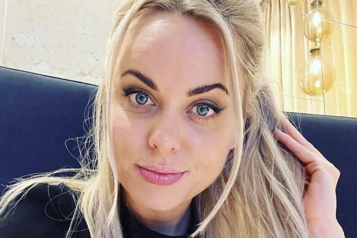 Em um dos golpes, uma das vítimas chegou a dar mais de US$ 270 mil (cerca de R$ 1,4 milhões) enquanto se relacionava com Simon.