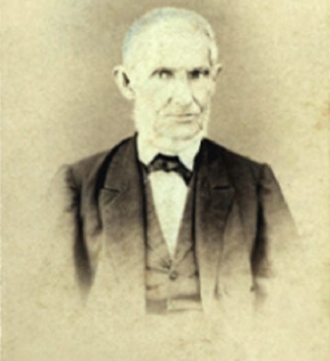 Seu pai era Visconde de Guaratinguetá, um importante produtor de café e comerciante da época.