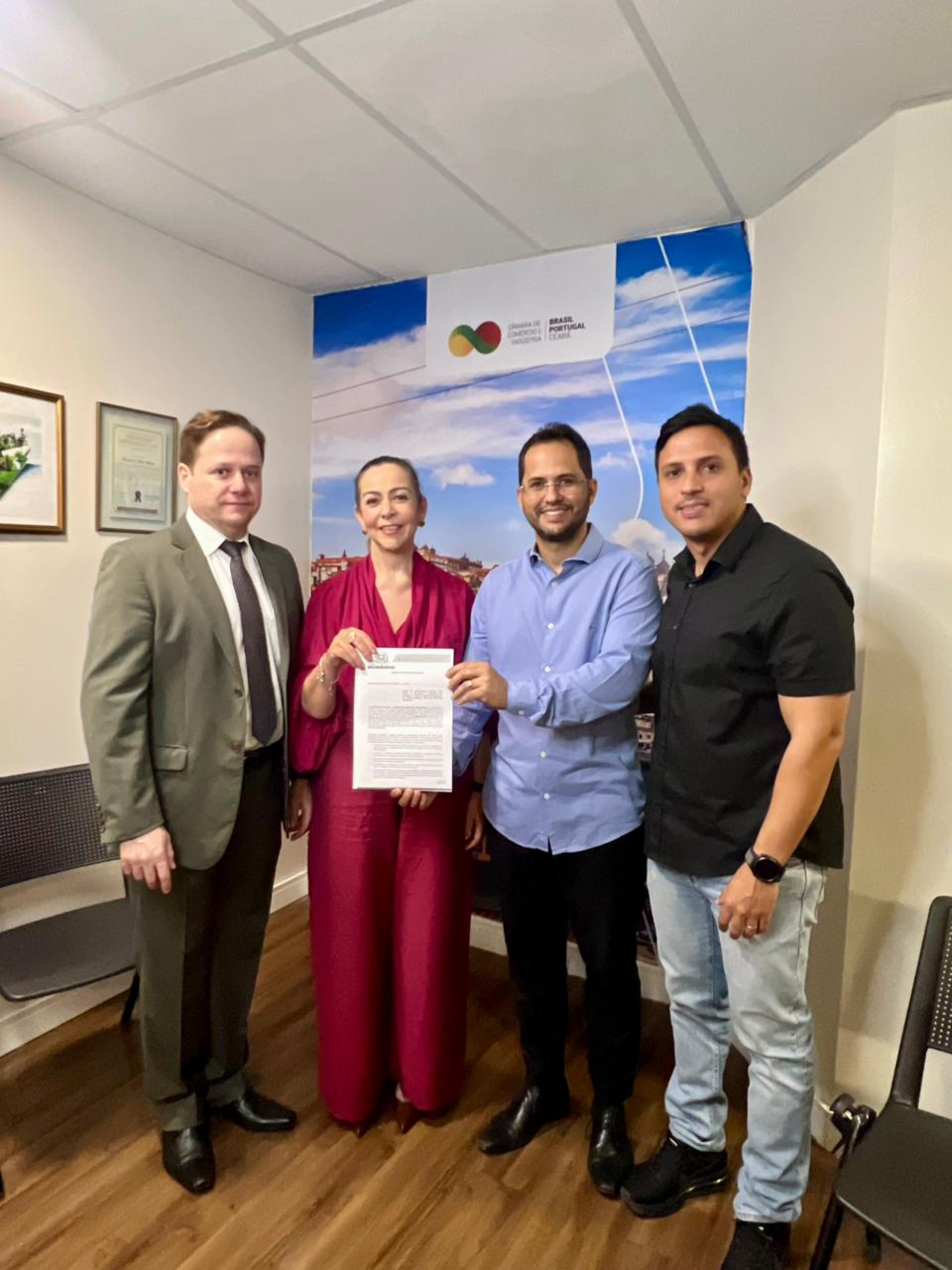 Gestão municipal de Eusébio firma acordo com entidade luso-brasileira voltada à promoção de negócios