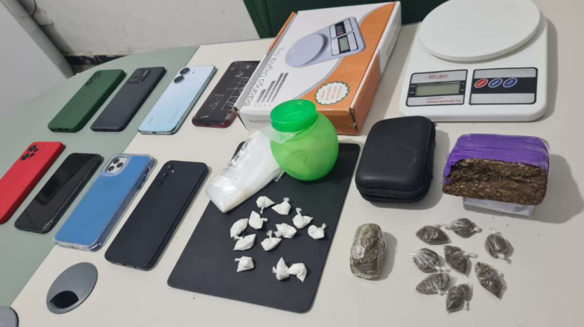 Ações da Polícia Civil do Estado do Ceará resultaram em seis capturas e apreensão de aparelhos celulares e artefatos explosivos