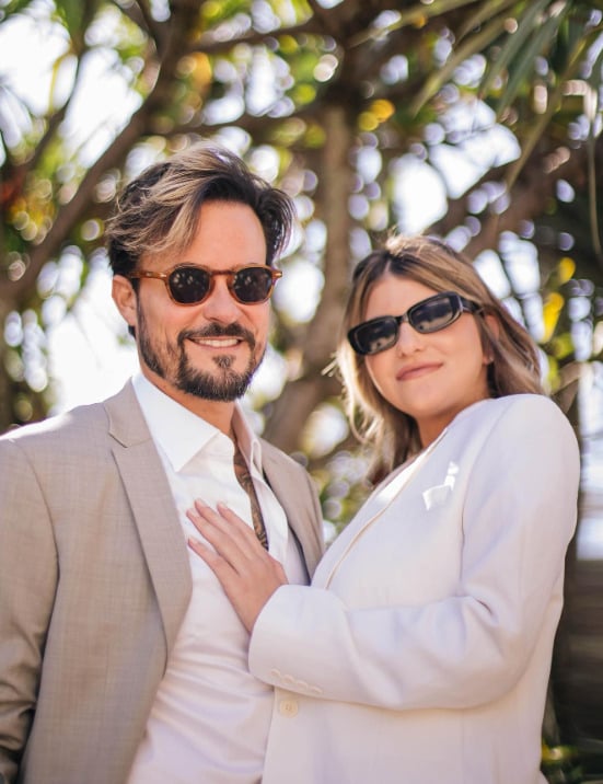 Ele completou: Sempre tive essa percepção. Obviamente algumas questões tenho mais conhecimento pelo tempo de vida, mas nada que eu não ache ela brilhante em tudo o que pensa, a maneira como conduz nossa relação, cuida da nossa filha, da nossa família. Temos uma química boa”.
