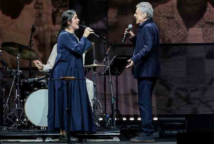 Seu último álbum de inéditas foi “Caravanas”, de 2017. Em 2022, lançou o single “Que Tal um Samba?”, tema de uma turnê que fez na sequência ao lado da cantora Mônica Salmaso. 
