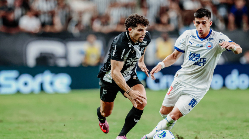 Partida entre Ceará e Bahia no Campeonato Brasileiro da Série A 2025