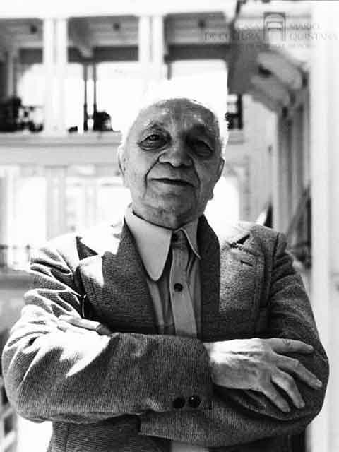 Apesar de sua importância literária, Mário Quintana jamais foi eleito membro da Academia Brasileira de Letras, tendo concorrido por três vezes sem alcançar os votos necessários. 
