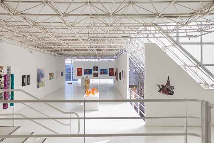 Entre as melhorias anunciadas está a ampliação da Biblioteca Érico Veríssimo, que passa a abrigar acervos do Museu de Arte Contemporânea do RS, incluindo catálogos, monografias e livros de artes visuais. 
