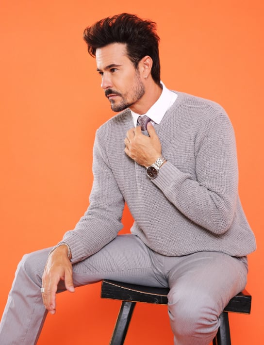 Paulo Vilhena já havia se casado anteriormente com a atriz Thaila Ayala, entre os anos de 2011 e 2014 e, também, namorou outras celebridades brasileiras, como Sandy, Luana Piovani e Priscila Fantin.
