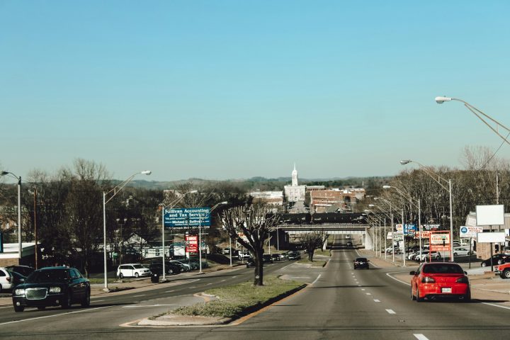 Os cientistas analisaram 28 centros urbanos, utilizando radares de satélite capazes de medir deslocamentos do solo em escala milimétrica.