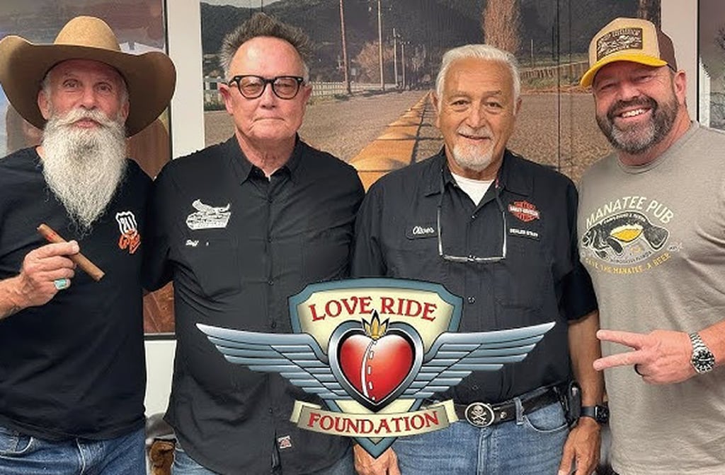 O ator  também se dedica a causas nobres, usando sua visibilidade para apoiar ações solidárias. Ele participa do evento beneficente Love Ride, promovido pela Harley-Davidson, que reúne motociclistas em prol de instituições de caridade. 

 