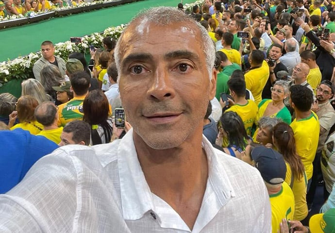 Nome do famoso: Romário