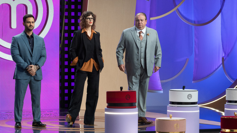 Diego Lozano, Helena Rizzo e Erick Jacquin apresentam o episódio focado em técnicas de confeitaria 